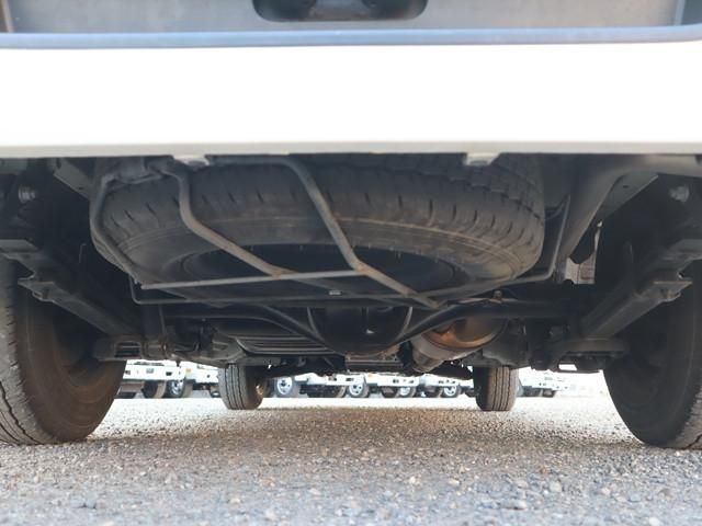 TOYOTA HIACE VAN 2WD 2019 Image 31