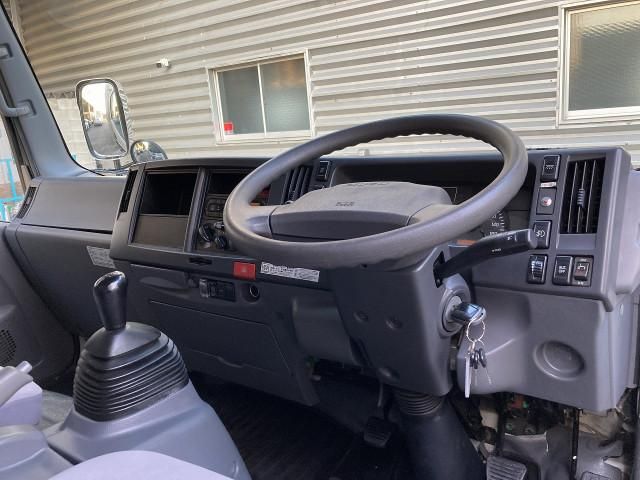 ISUZU ELF 2015 Image 31