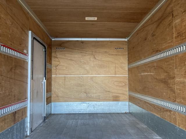 ISUZU ELF 2015 Image 31