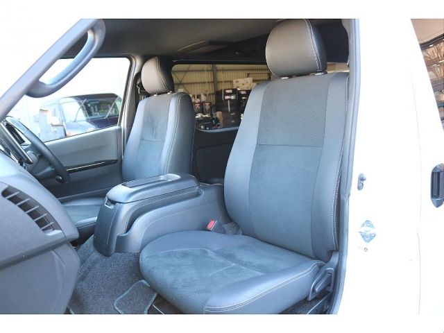 TOYOTA HIACE VAN 4WD 2023 Image 31