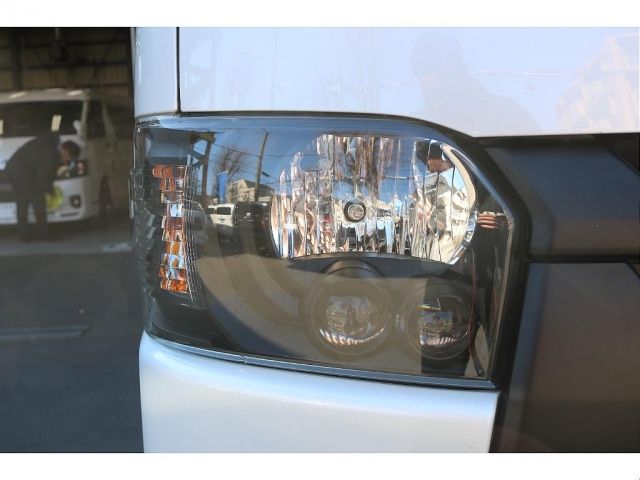 TOYOTA HIACE VAN 4WD 2023 Image 31