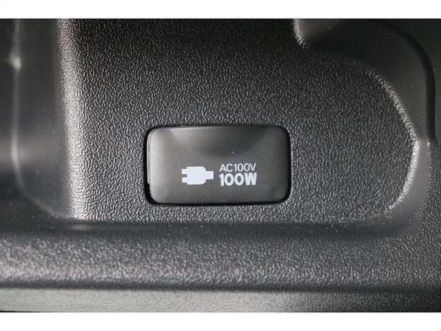 TOYOTA HIACE VAN 4WD 2024 Image 31