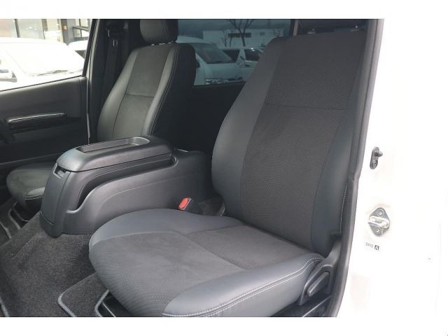 TOYOTA HIACE VAN 4WD 2024 Image 31