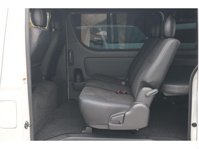 TOYOTA HIACE VAN 4WD 2024 Image 31