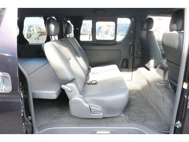 TOYOTA HIACE VAN 4WD 2023 Image 31