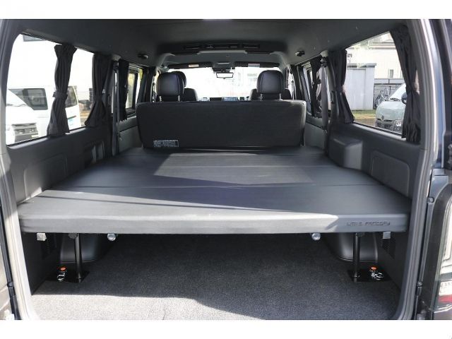 TOYOTA HIACE VAN 4WD 2023 Image 31