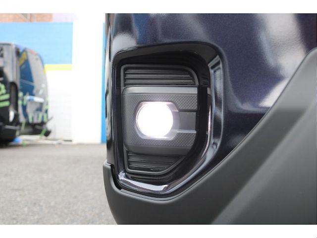 TOYOTA HIACE VAN 4WD 2023 Image 31