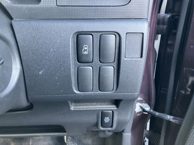 DAIHATSU TANTO CUSTOM 2011 Image 31