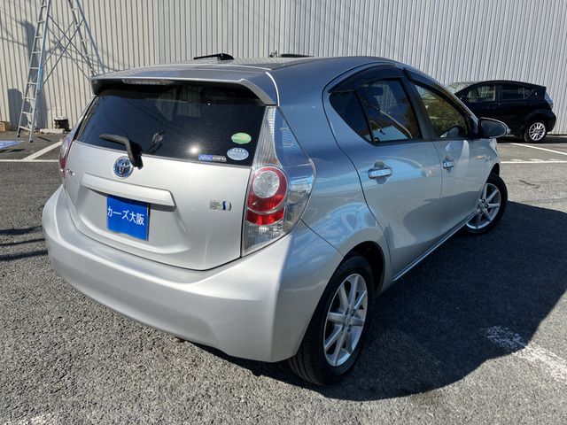 TOYOTA AQUA 2012 Image 31