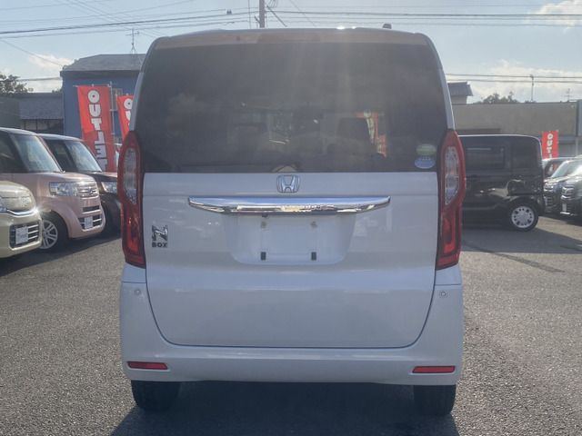 HONDA N BOX 2018 Image 31