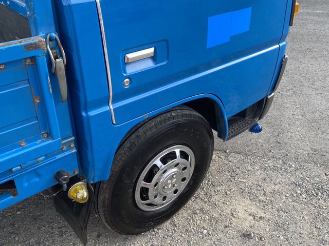 MITSUBISHI CANTER 1983 Image 31