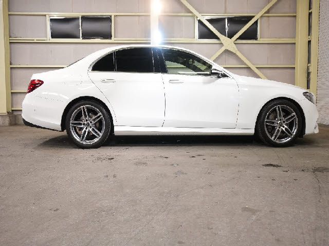 MERCEDES BENZ E CLAS 2017 Image 31