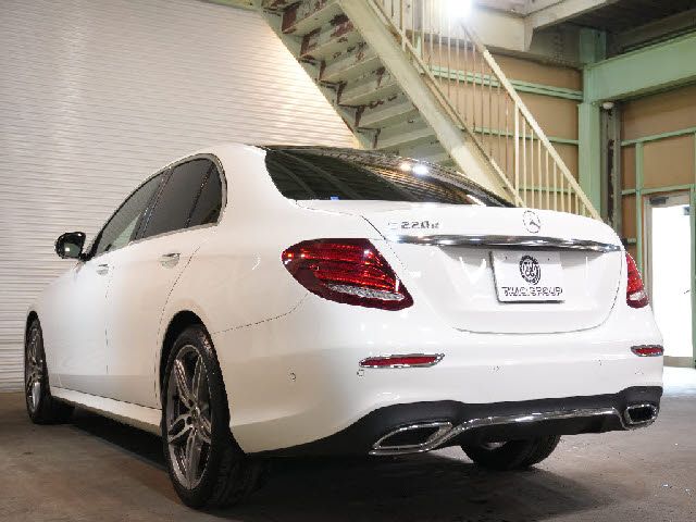 MERCEDES BENZ E CLAS 2017 Image 31