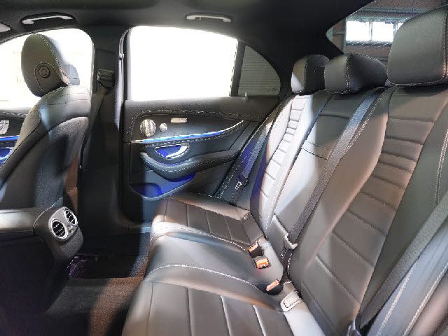 MERCEDES BENZ E CLAS 2017 Image 31