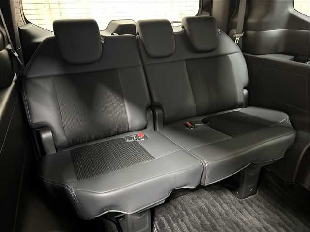 HONDA STEPWAGON E:HEV SPAD 2022 Image 31