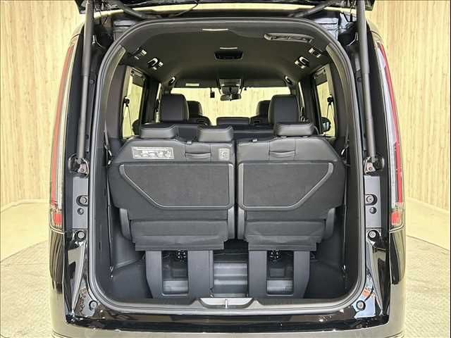 HONDA STEPWAGON E:HEV SPAD 2022 Image 31