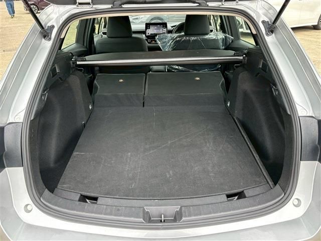 TOYOTA COROLLA TOURING HYBR 2022 Image 31