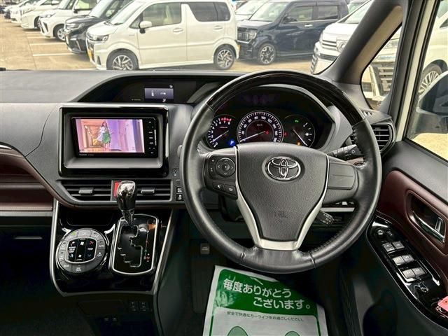 TOYOTA ESQUIRE 2019 Image 31