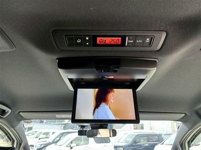 TOYOTA ESQUIRE 2019 Image 31