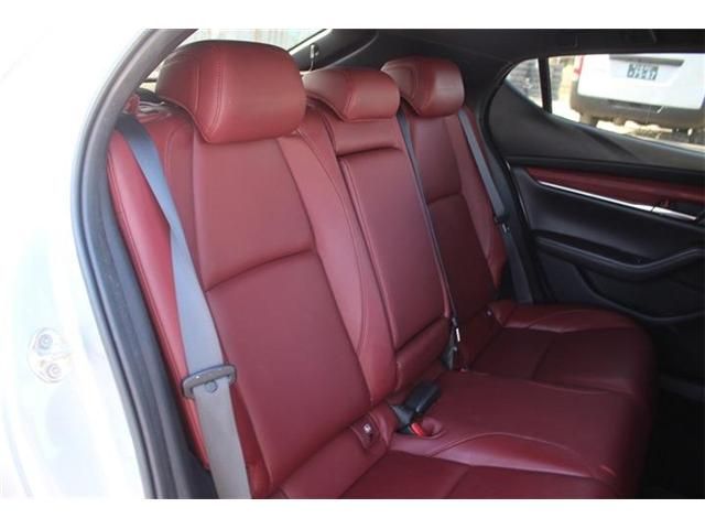 MAZDA 3 FASTBACK 2020 Image 31