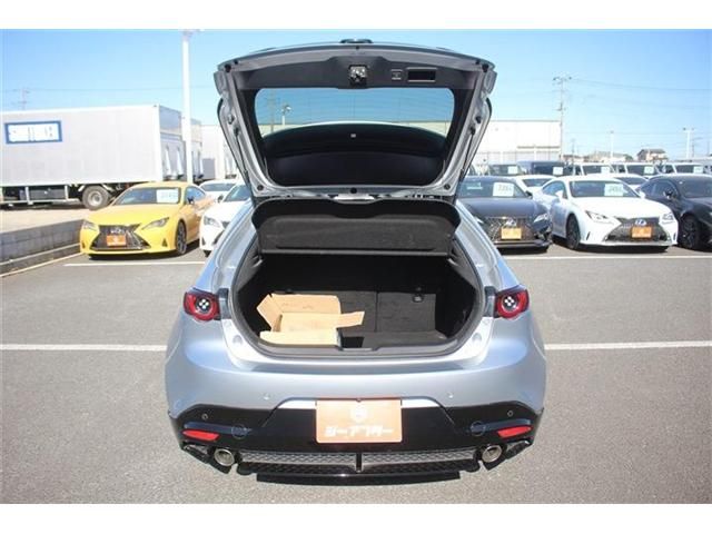 MAZDA 3 FASTBACK 2020 Image 31