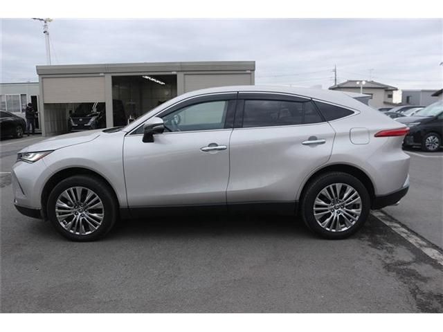 TOYOTA HARRIER HYBRID 2023 Image 31