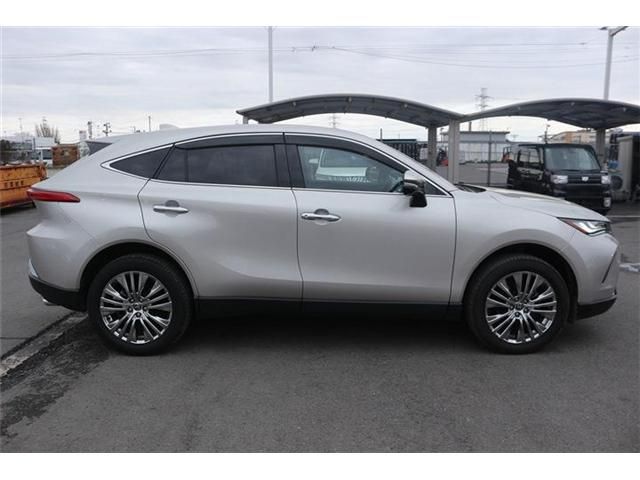 TOYOTA HARRIER HYBRID 2023 Image 31