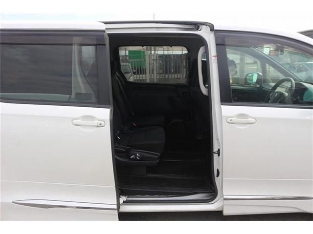 TOYOTA NOAH HYBRID 2014 Image 31