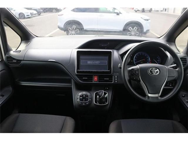 TOYOTA NOAH HYBRID 2014 Image 31