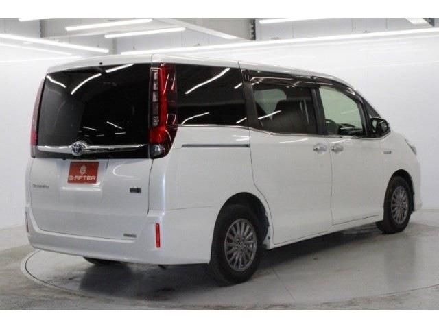 TOYOTA ESQUIRE HYBRID 2015 Image 31