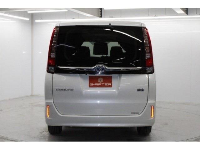 TOYOTA ESQUIRE HYBRID 2015 Image 31