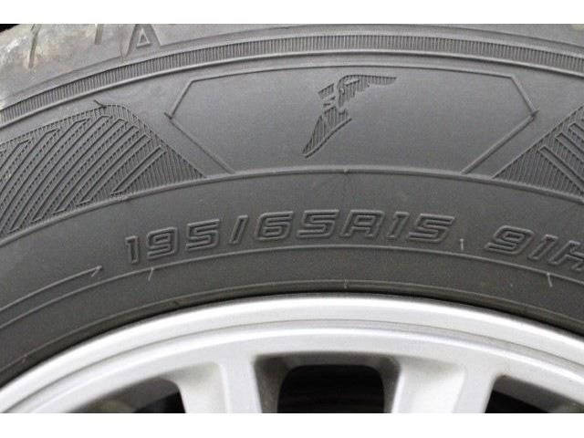 TOYOTA ESQUIRE HYBRID 2015 Image 31