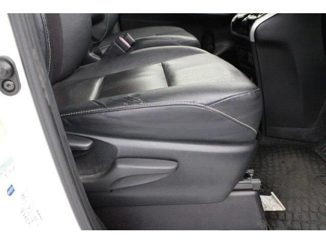 TOYOTA ESQUIRE HYBRID 2015 Image 31