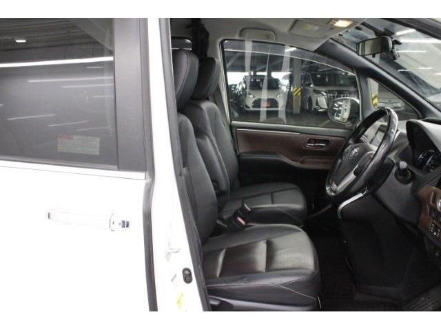 TOYOTA ESQUIRE HYBRID 2015 Image 31