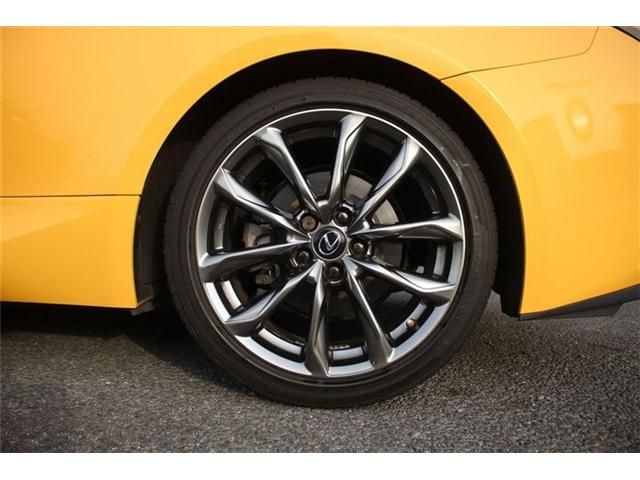 TOYOTA LEXUS RC300 2019 Image 31