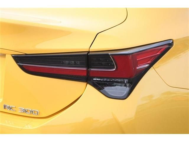 TOYOTA LEXUS RC300 2019 Image 31