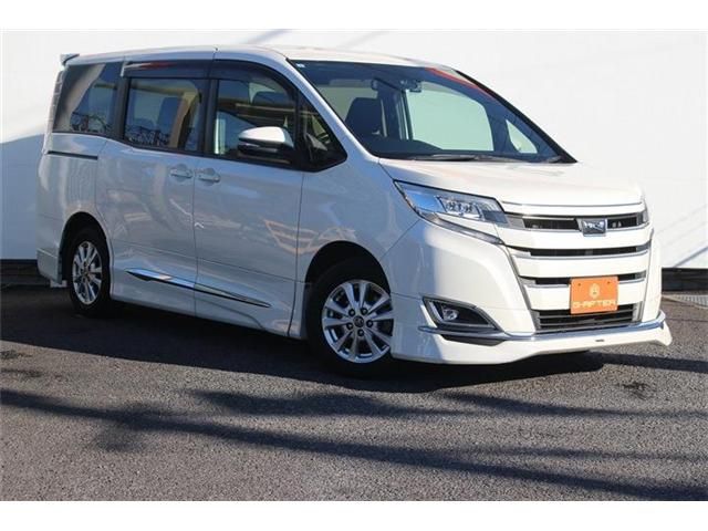 TOYOTA NOAH 2017 Image 31