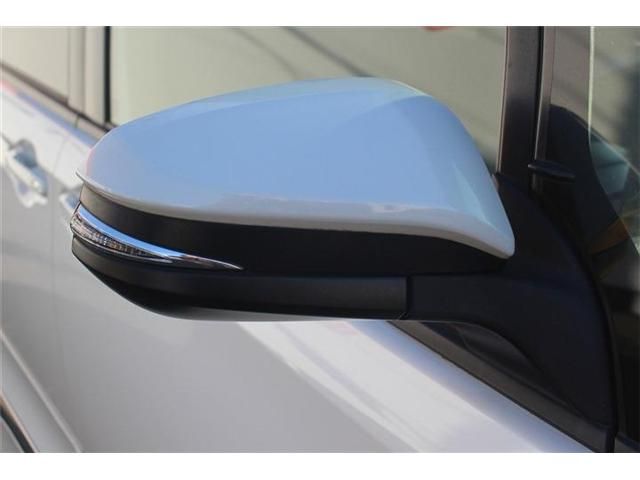 TOYOTA NOAH 2017 Image 31