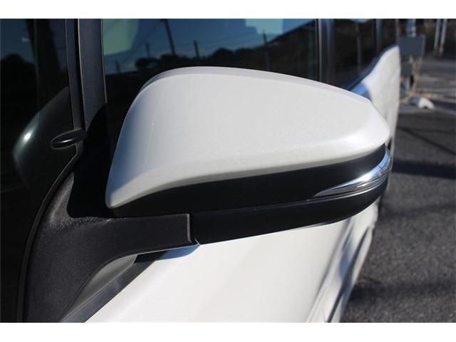 TOYOTA NOAH 2017 Image 31