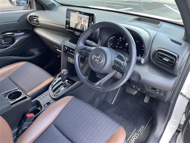 TOYOTA YARIS CROSS HYBRID 2023 Image 31