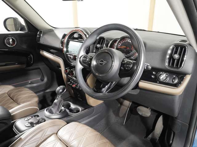 BMW MINI COOPER SD C 2019 Image 31