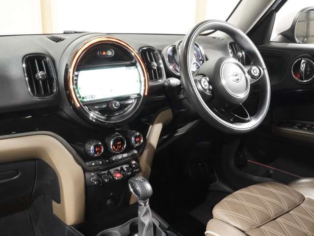 BMW MINI COOPER SD C 2019 Image 31