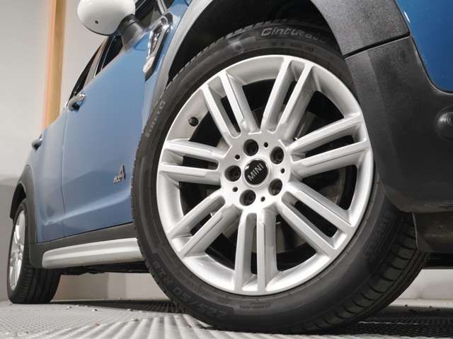 BMW MINI COOPER SD C 2019 Image 31