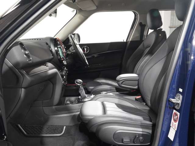 BMW MINI COOPER SD C 2017 Image 31