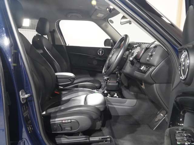 BMW MINI COOPER SD C 2017 Image 31