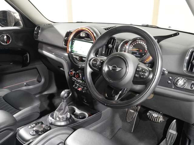 BMW MINI COOPER SD C 2017 Image 31