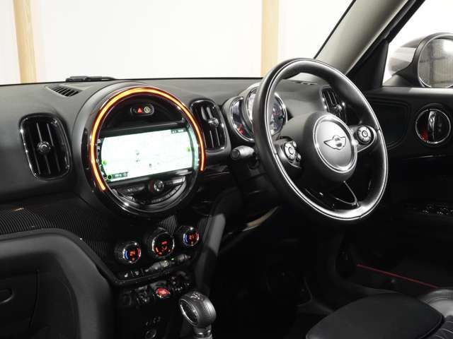 BMW MINI COOPER SD C 2017 Image 31