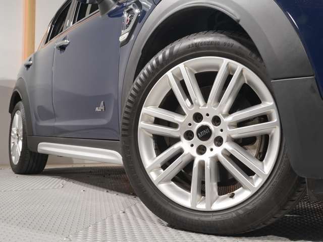 BMW MINI COOPER SD C 2017 Image 31