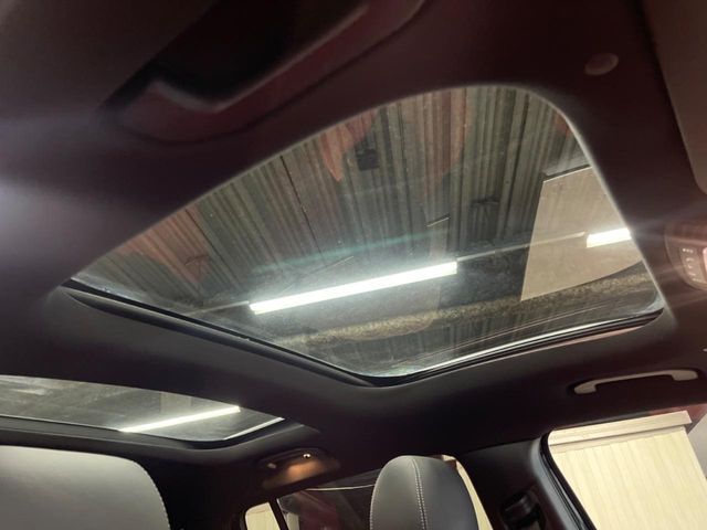 MERCEDES BENZ GLB 2022 Image 31