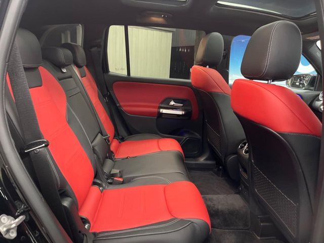 MERCEDES BENZ GLB 2022 Image 31